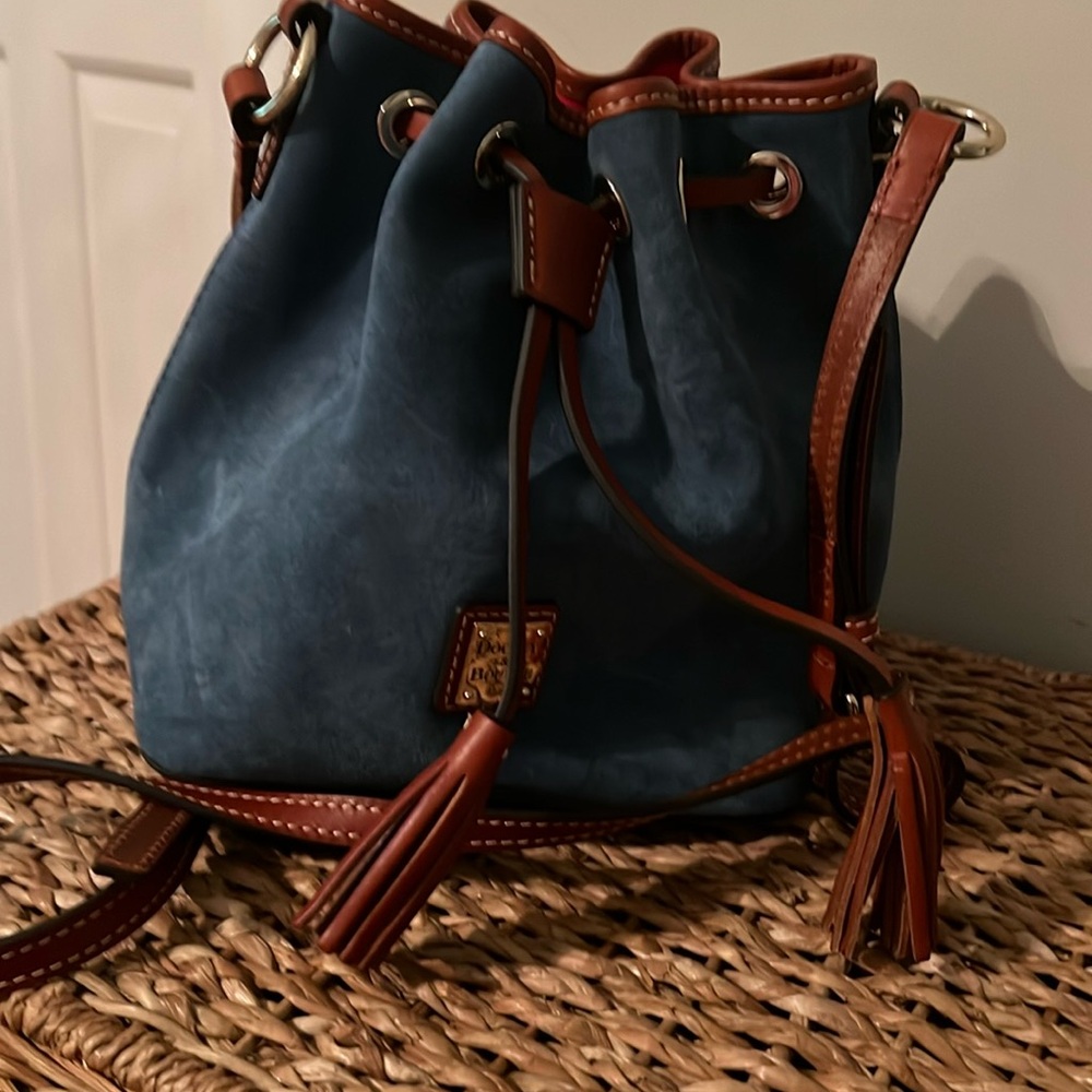 Dooney Drawstring crossbody bag
